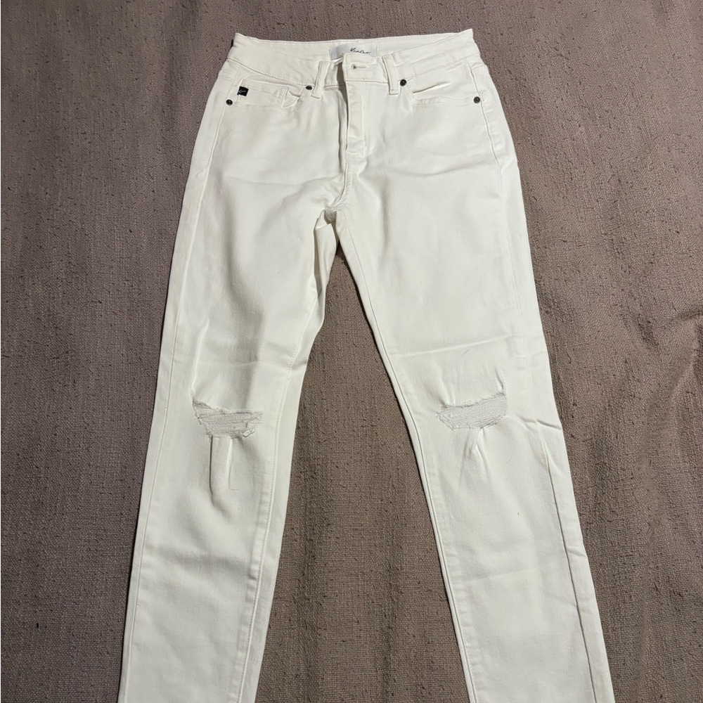 KanCan women’s size 27 white jeans